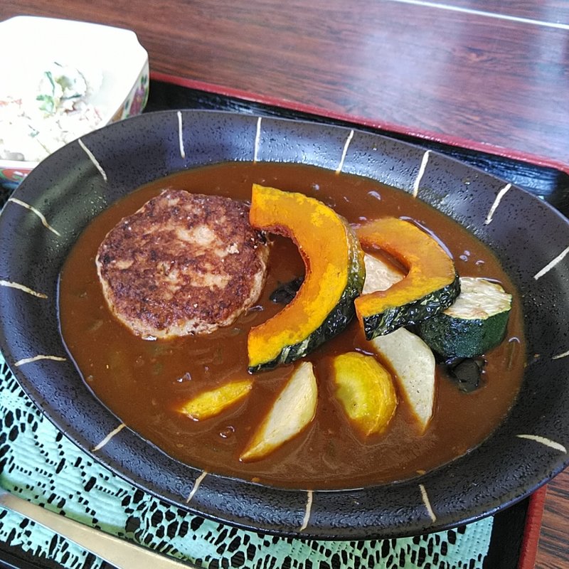 ハンバーグカレー(一縁工房 わらび)