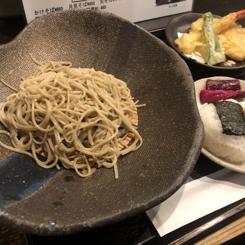 Aセット（十割ざるそば+おにぎり+天ぷら）(soba dining 和み)