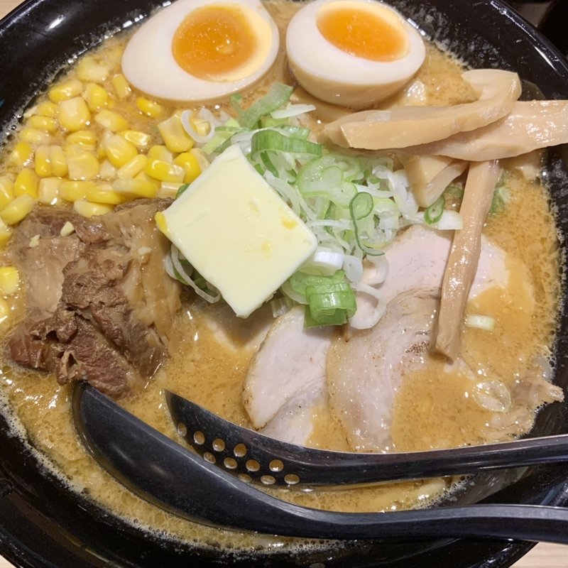 特製味噌豚骨(東京豚骨 背脂とんこつらーめん 雷門 門前仲町店)