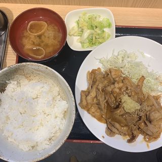 生姜焼き定食(ピリ辛ゴマダレ)特大(笑姜や)