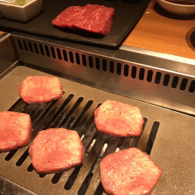 焼肉(焼肉ジャンボ 白金)