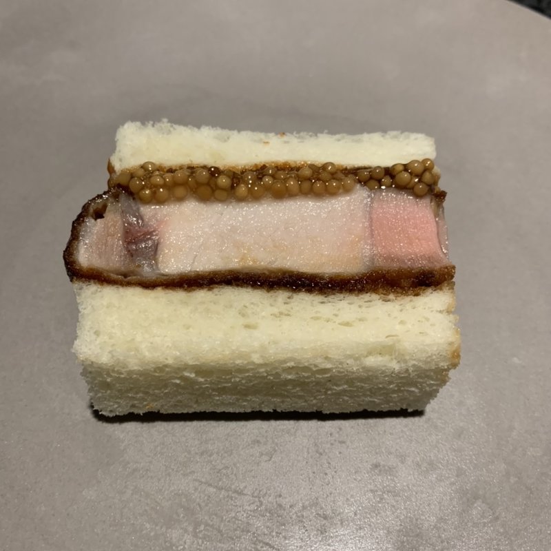 黒酢のカツサンド(イチリン ハナレ)