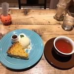 スイートポテトアップルパイ(グラニースミス　アップルパイ＆コーヒー　横浜シアル店)