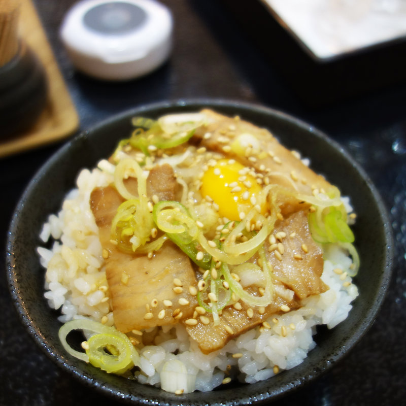 ミニチャーシュー丼(ラーメン製作所 FUKUMEN)