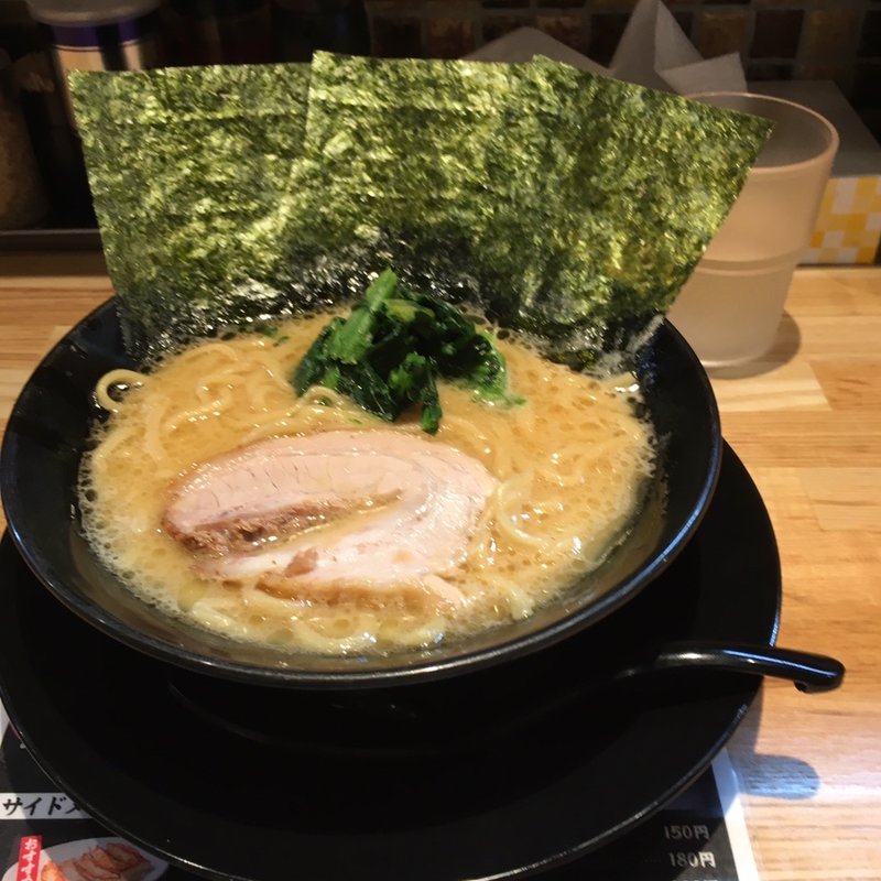 (家系ラーメン 頂㐂家 長堀橋店)