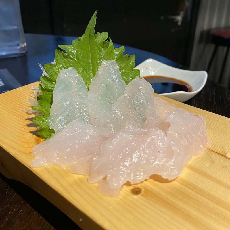 アカハタの刺身(伊勢 吹上酒場)