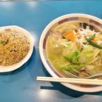 野菜ワンタン(やじ満)