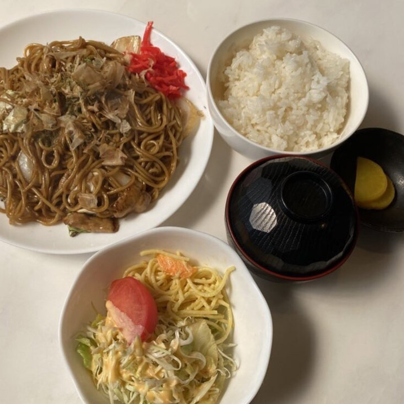 焼きそば(大盛り)セット(ダイニングバルRAIKA(ライカ))