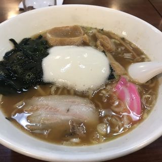 津軽の煮干中華(太宰らうめんと津軽のめしや・めぇ)