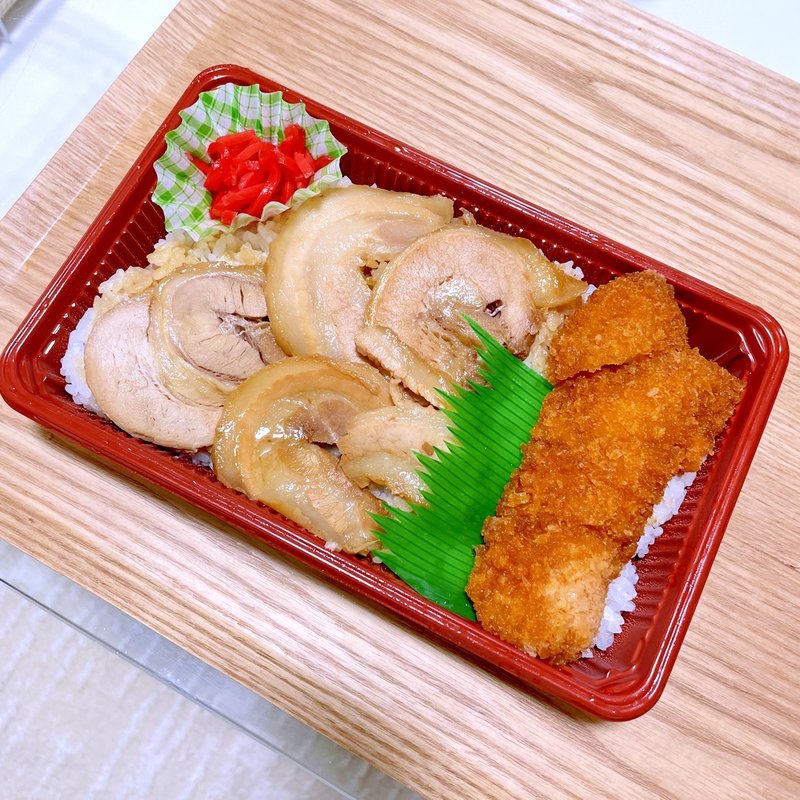 チャーシュー＆いかフライ弁当(としまや弁当 富里店)