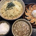 濃厚つけ麺と餃子セット(五味八珍　浜松駅ビルメイワン店)