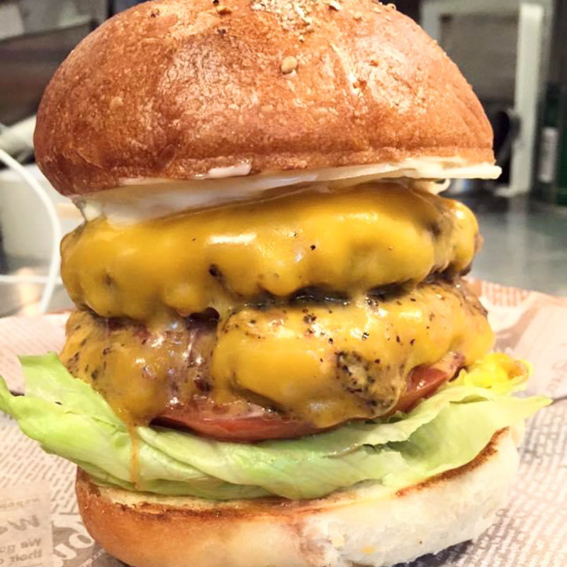 ダブルチーズバーガー(Jack37Burger （ジャックサンナナバーガー）)