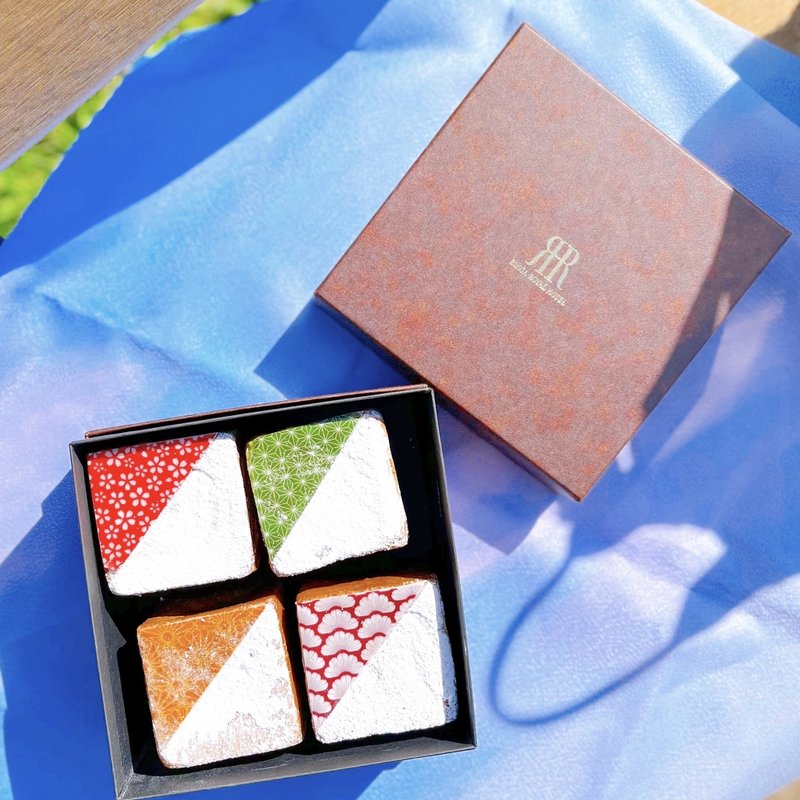 キューブシュークリーム「4 saisons du Japonais(キャトル セゾン ド ジャポネ(オールデイダイニングカザ)