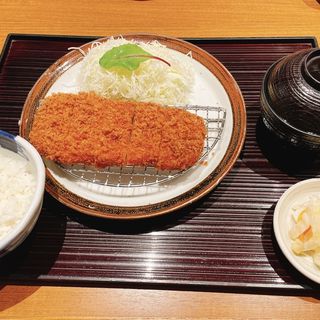 ロースカツ定食(とんかつまい泉 青山本店)