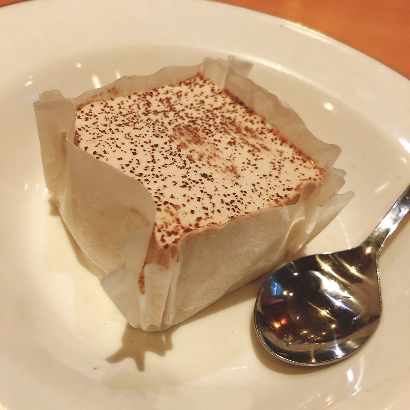 ヘーゼルナッツ（アイスケーキ）(サイゼリヤ 神保町店 )