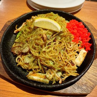塩焼ソバ(鉄板バル SOURCE （ソース）)