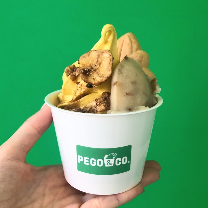 PEGOソフト（かぼちゃシナモンソフト×ラムレーズンあん×グラノーラ）(PEGO＆CO. 世田谷店（ペゴあんこ せたがやてん）)