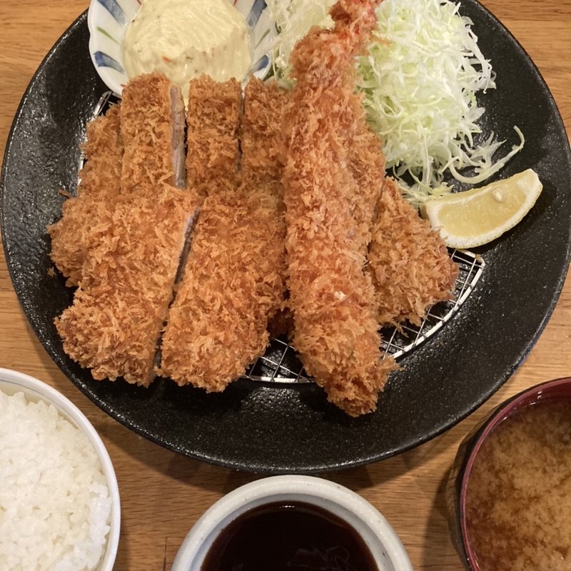 花ミックスかつ定食(薩摩茶美豚とんかつ 花)