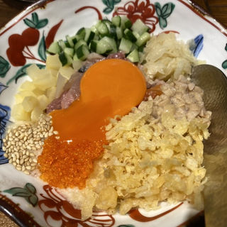 愛の海鮮ばくだん(すしと天ぷら　四十八魚場)