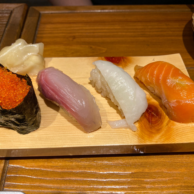 寿司アラカルト(すしと天ぷら　四十八魚場)