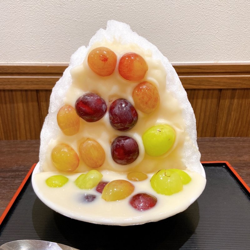 ぶどうと生クリーム餡(目白志むら)