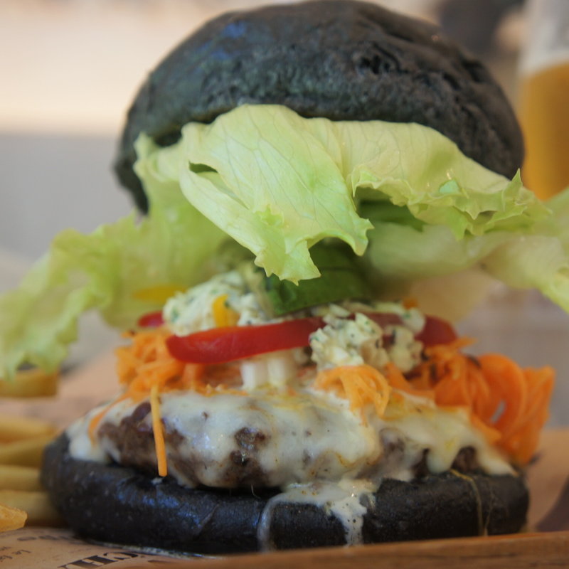 特製べジビエバーガー(べジビエ リゾナーレ八ヶ岳店)