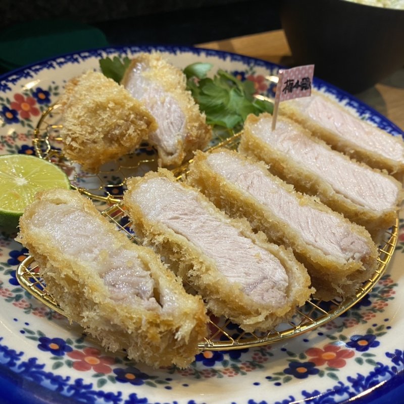 銘柄梅山豚特上ロース(銘柄豚とんかつシバケン)