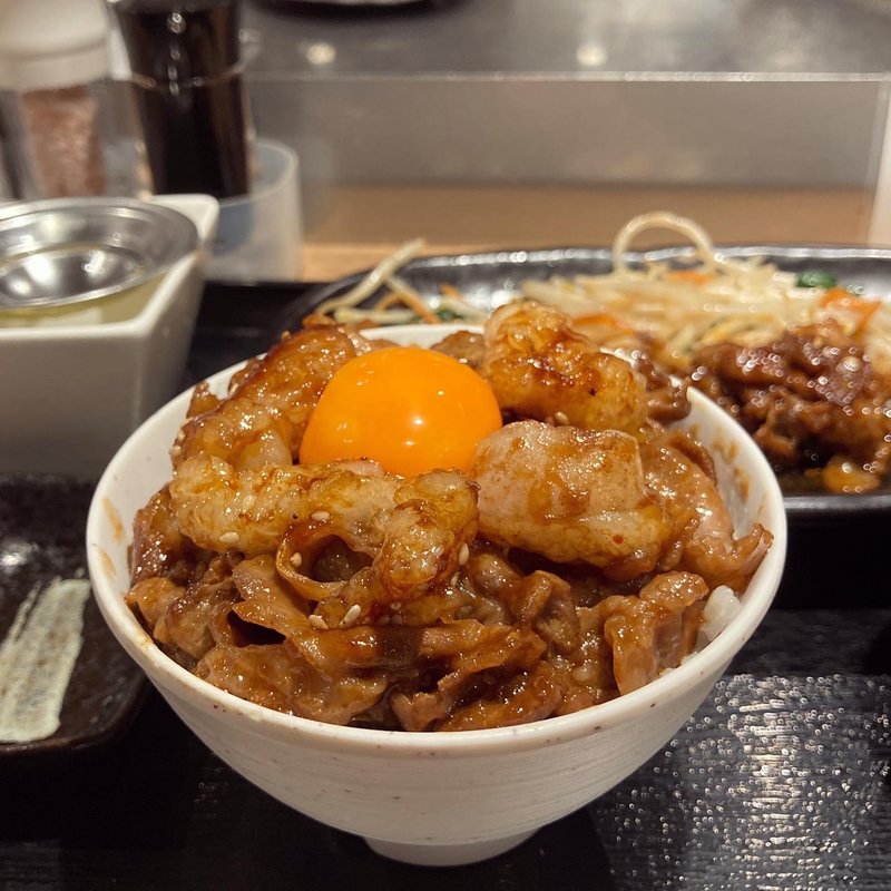 にくまる定食(天神ホルモン 博多駅1番街)