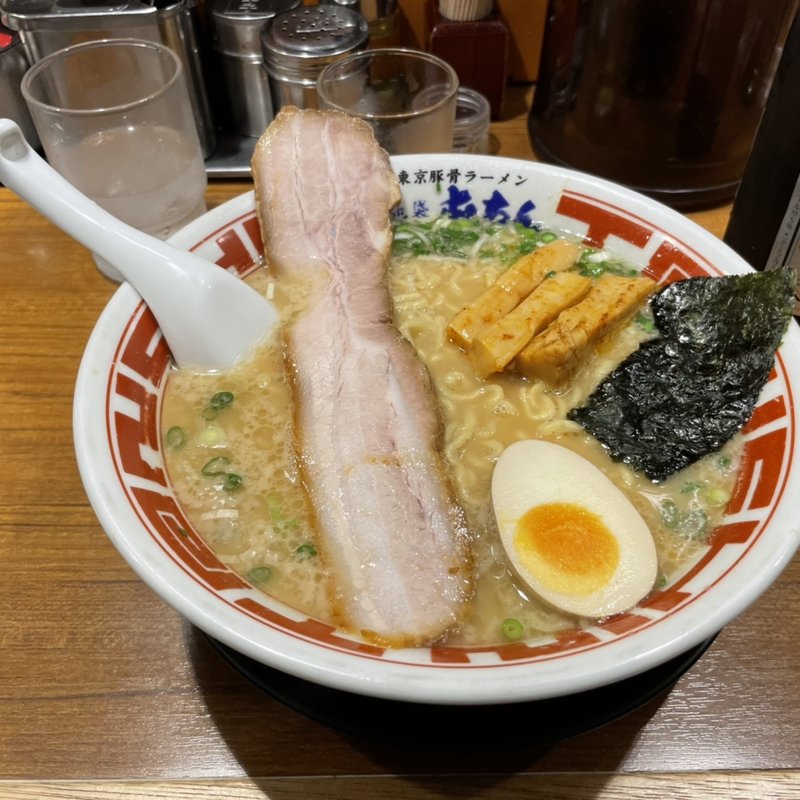 東京とんこつラーメン(屯ちん 池袋本店)