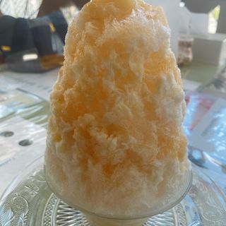 桃ミルクソフトクリーム(シノン洋菓子店)