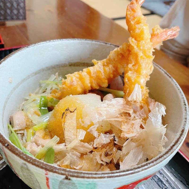 えびてんかしわおろしそば(そば切り工房久呂無木)