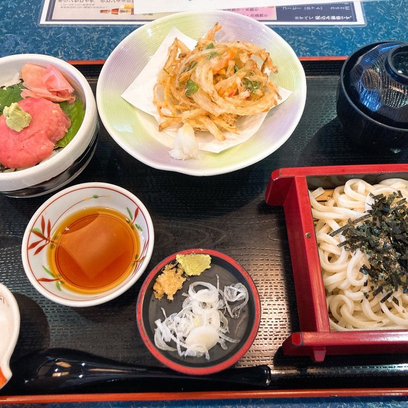 中落ち丼セット(三金 )