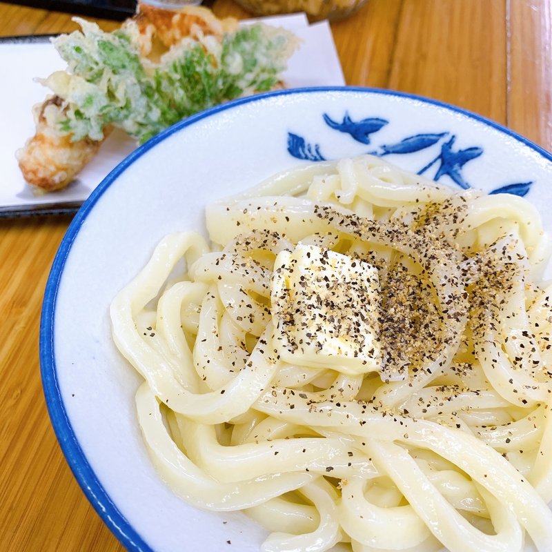 ガーリックバター醤油 大 ＋ 天ぷらセット(純手打ち讃岐うどん 蓮)