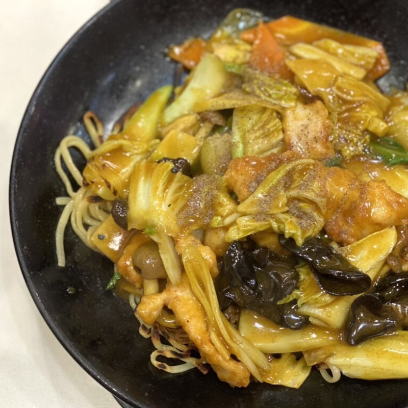 鶏肉たっぷりカレーあんかけ焼そば(餃子の王将 狸小路5丁目店)