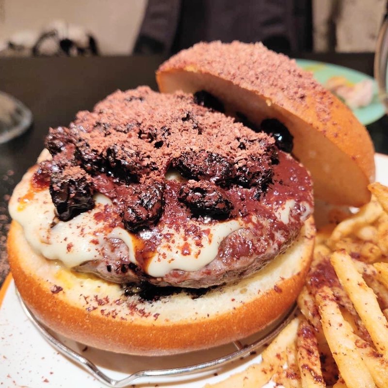 アマゾンズバーガー(ICON)