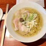 塩(ラーメン神田クオーレ)