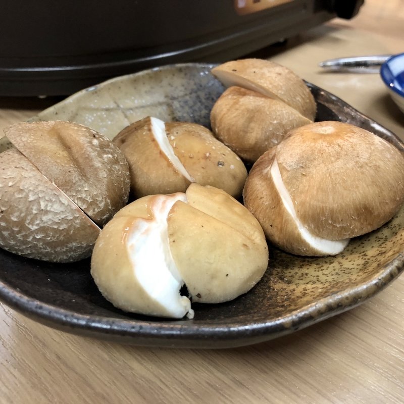 しいたけ(【やきとり持ち帰りと肉焼き酒場】炭焼きキッチン肉あらい原田店)
