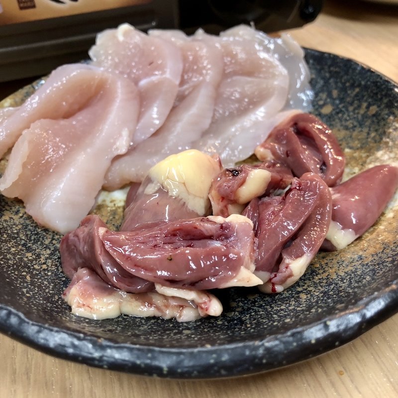 肝&とり(【やきとり持ち帰りと肉焼き酒場】炭焼きキッチン肉あらい原田店)