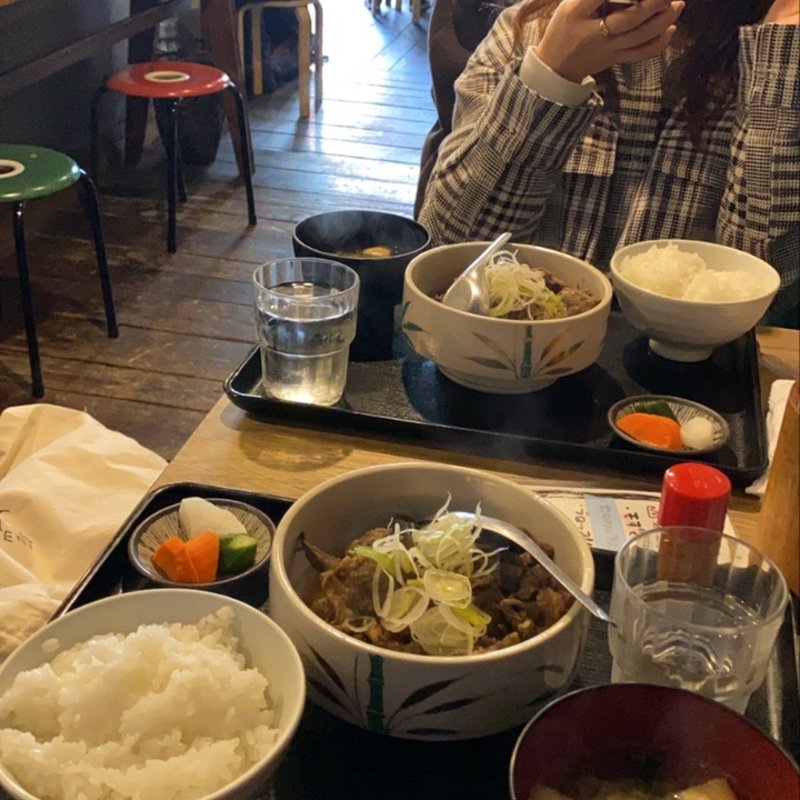牛すじ煮込み定食(山角)