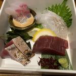 刺身の盛り合わせ(なきざかな)