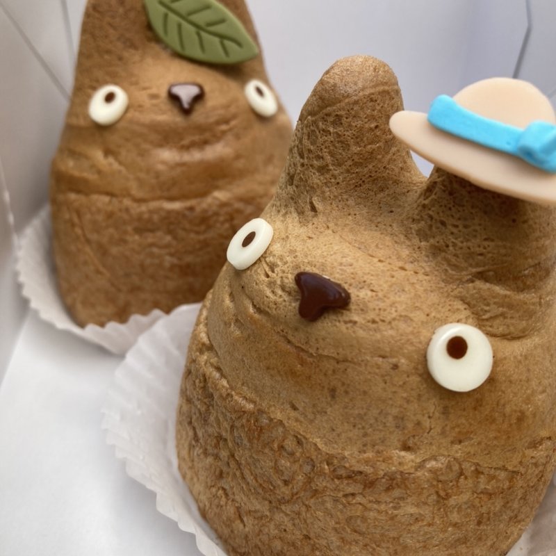 トトロのシュークリームカスタードクリーム(白髭のシュークリーム工房 吉祥寺店)