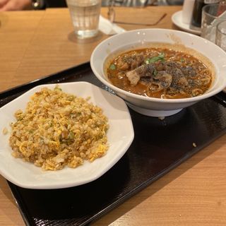 豚バラ坦々麺&半チャーハン(萬力屋 アスト津店)