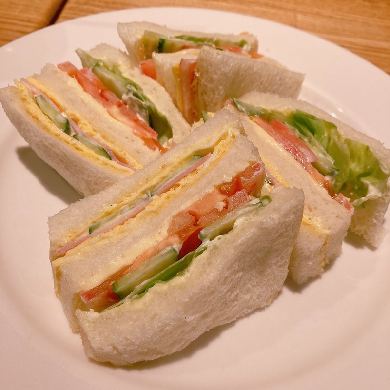 ミックスサンド(珈琲館 紅鹿舎 （コーヒーカンベニシカ）)