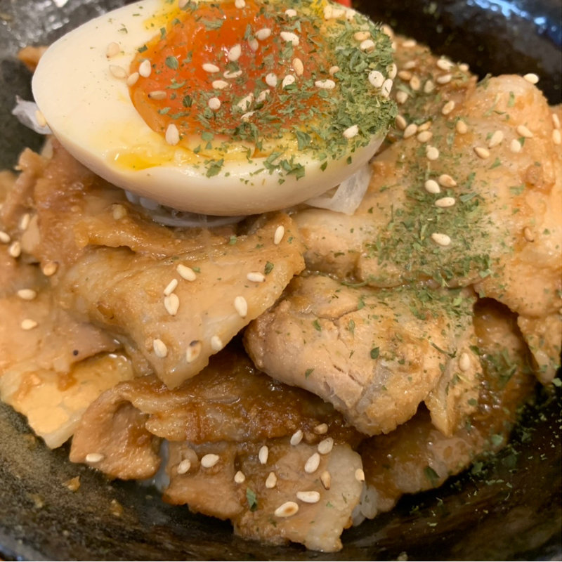 豚丼(月 （TSUKI）)