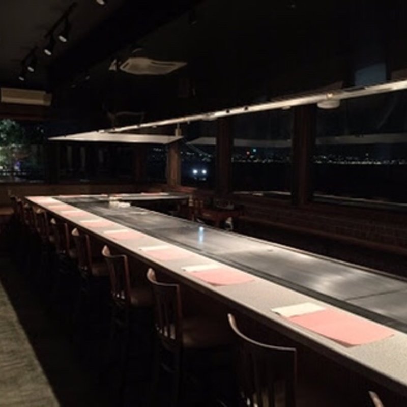 ステーキハウスgenpei店内ディナー(ステーキハウス　genpei （ステーキハウスゲンペイ）)