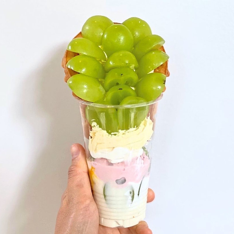 マスカットパフェ（テイクアウト）(tres.f.b.c.)