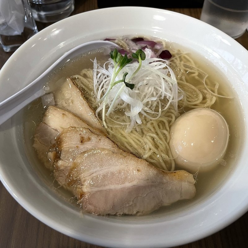 貝出汁塩そば　特製(貝出汁　中華そば　源太郎)