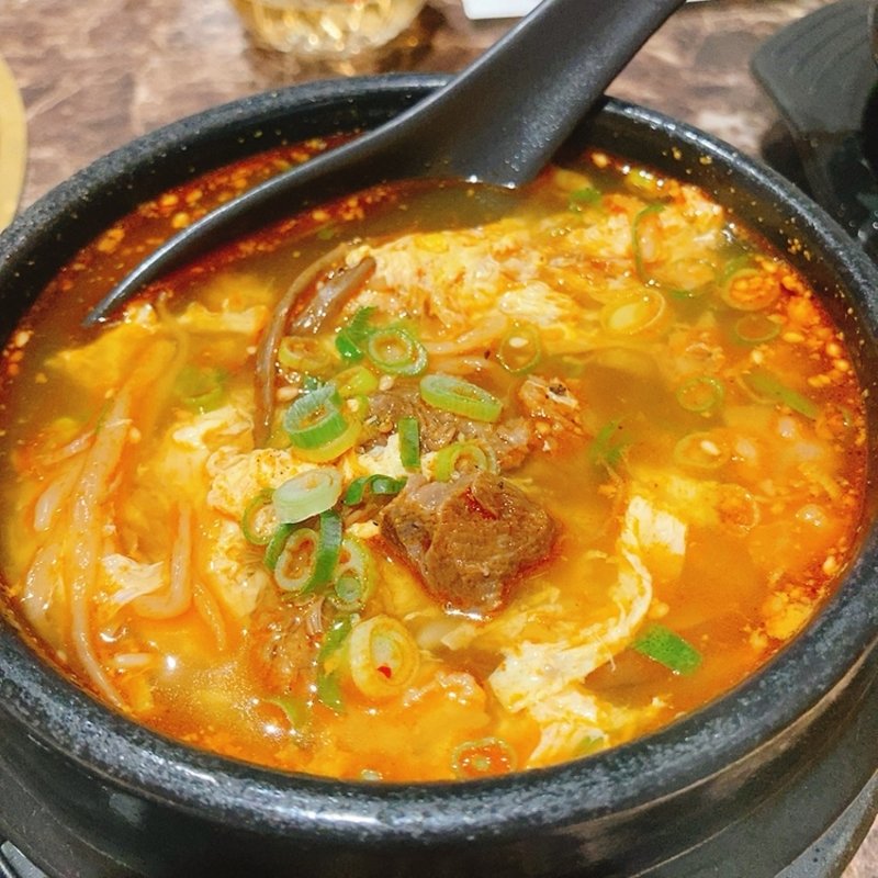 ユッケジャンクッパ（ハーフ）(白李 燦 本通店 （ハクリ サン）)