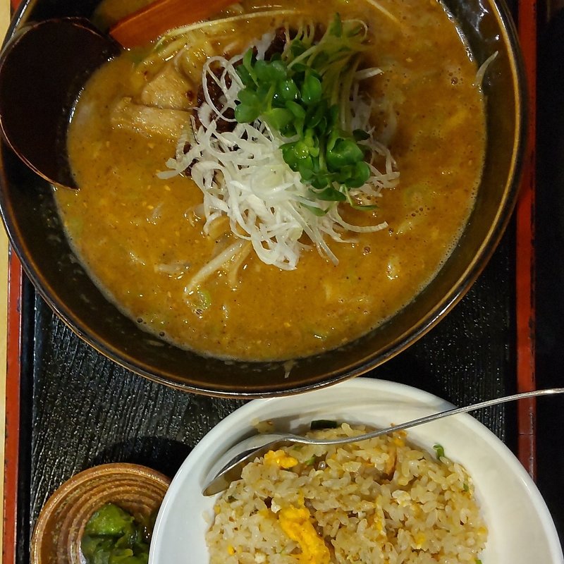 みそ醤ラーメン(らーめん 童童(とんとん))