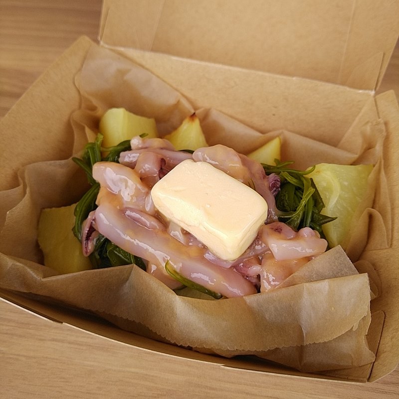 ジャケットポテト　塩辛×メカブ×バター(HAMACAFE （ハマカフェ）)